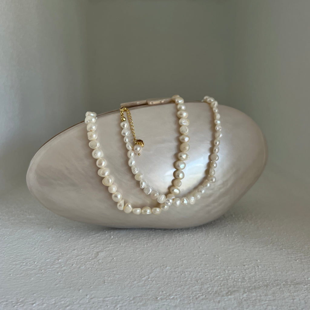 Ultimate Pearl Clutch